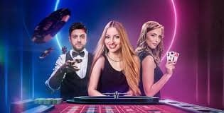 777 Casino bingo winner celebrating on mobile Philippines